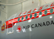 Air Canada, yeni A220 uçağını özel boyadı