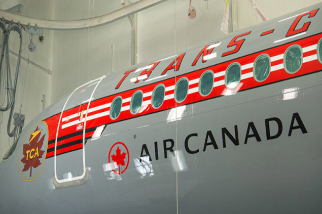 Air Canada, yeni A220 uçağını özel boyadı