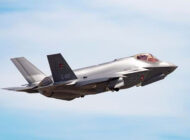 Danimarka’nın ilk F-35 savaş uçağı test uçuşu yaptı