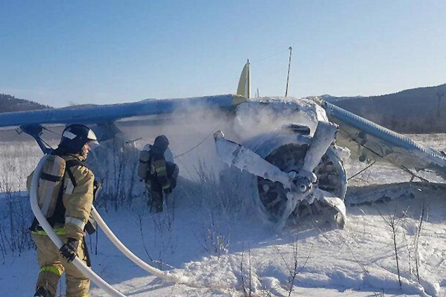 Rusya’da Antonov An-2 kalkışta piste düştü; 2 kişi yaralandı