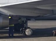 Air India Express’in B737-800’ü kalkışta lastik patlattı