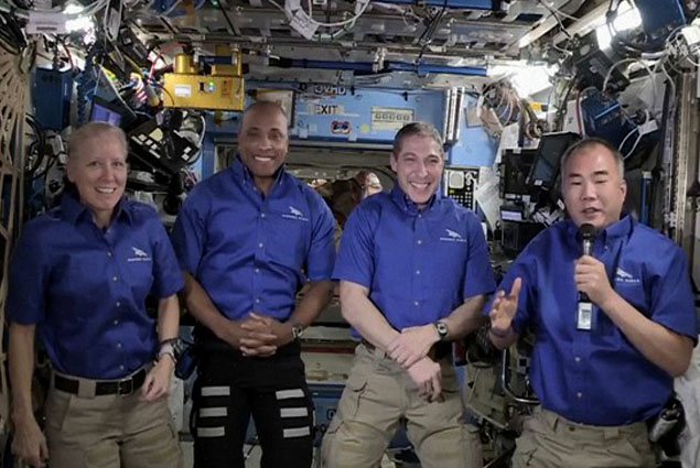 NASA, Crew-1 görevindeki 4 astronotun dönüşünü erteledi