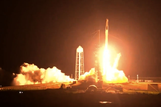 SpaceX şirketi, Crew-2 ile 4 astronotu UUİ’ye gönderdi