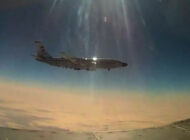 Rus MiG-31 avcı uçağı, ABD’nin RC-135 keşif uçağını önledi