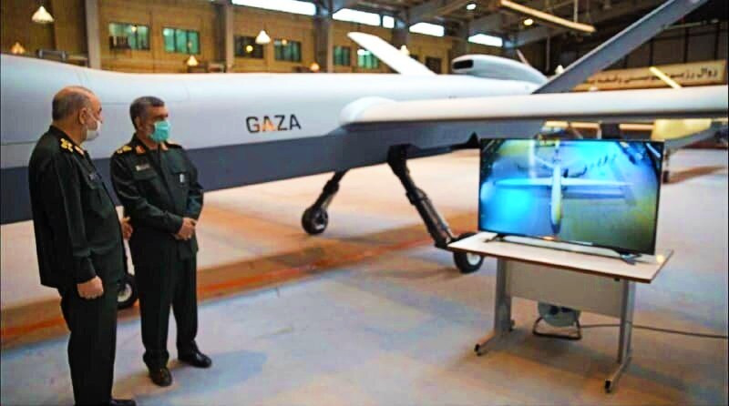 İran 3 yeni askeri araç tanıtımı yaptı