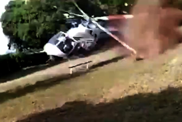 Kenya eski başbakanının helikopteri kaza yaptı