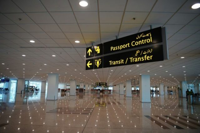 Pakistan, İran ve Afganistan uçuşlarını durdurdu