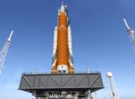 Nasa SLS roketlerini birleştirdi