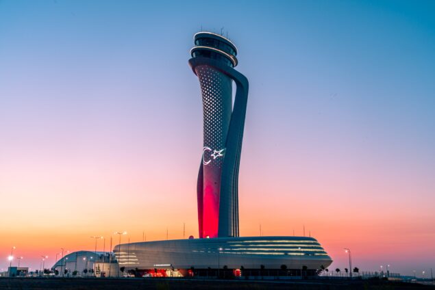İstanbul Havalimanı’ndan “Türkiye Geçilmez” mesajı