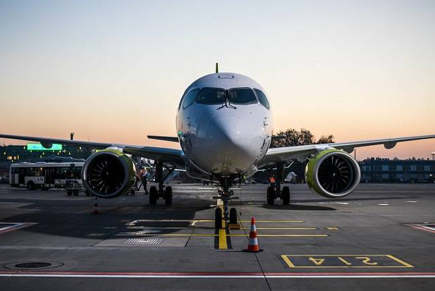 Air Baltic’in A220 uçağı inişi sonra iki motoruda durdu