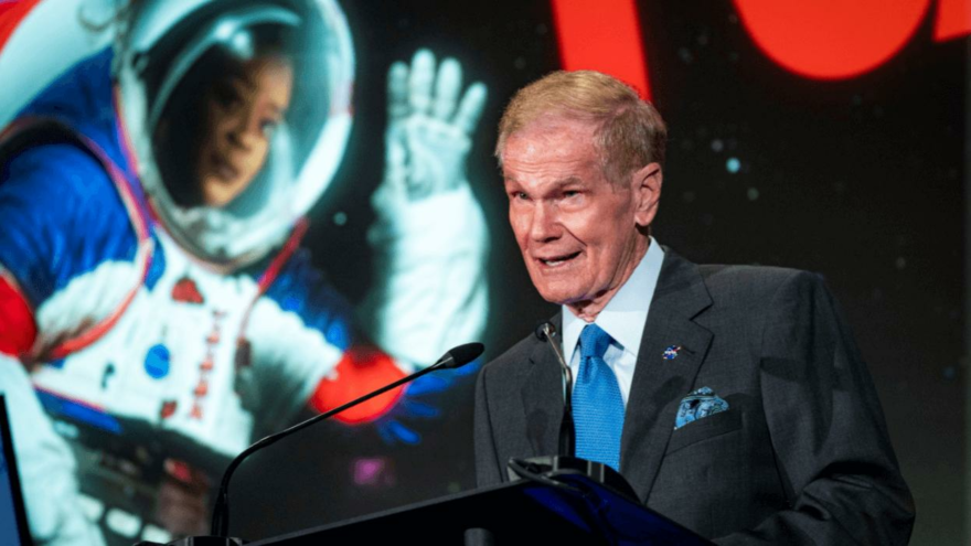 Astronot Bill Nelson, çarpıcı UFO açıklaması yaptı