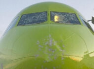 S7 Airlines uçağı doluya yakalandı, bu hale geldi