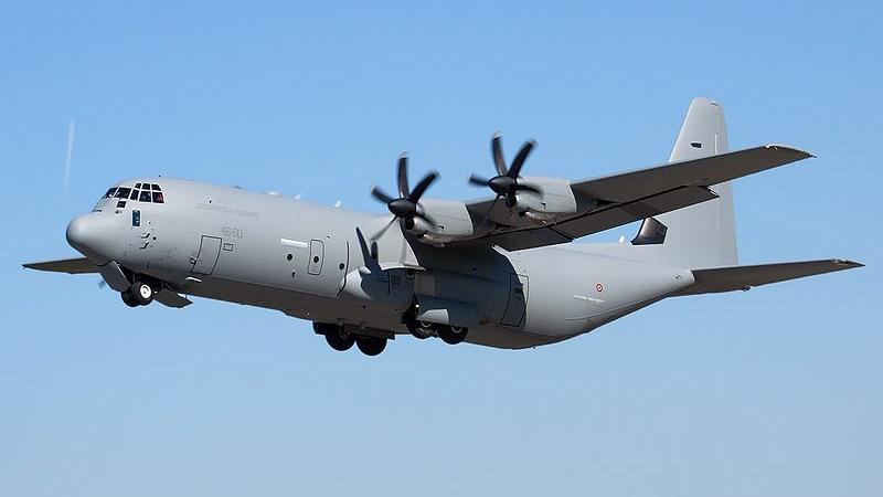 Kabil’de C-130 nakliye uçağına ateş açıldı