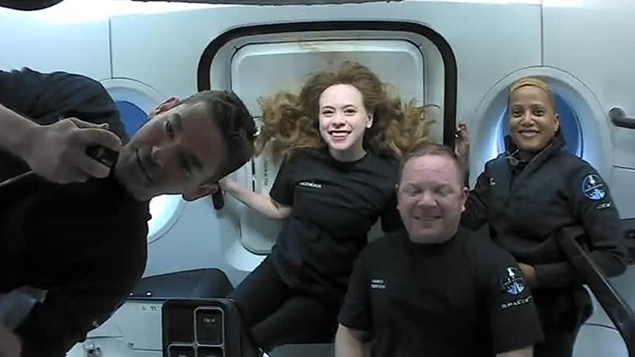 Elon Musk, uzay turizminde tuvaleti unutmuş