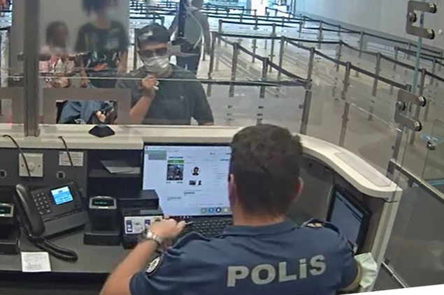 Aranan FETÖ’cü İstanbul Havalimanı’nda yakalandı