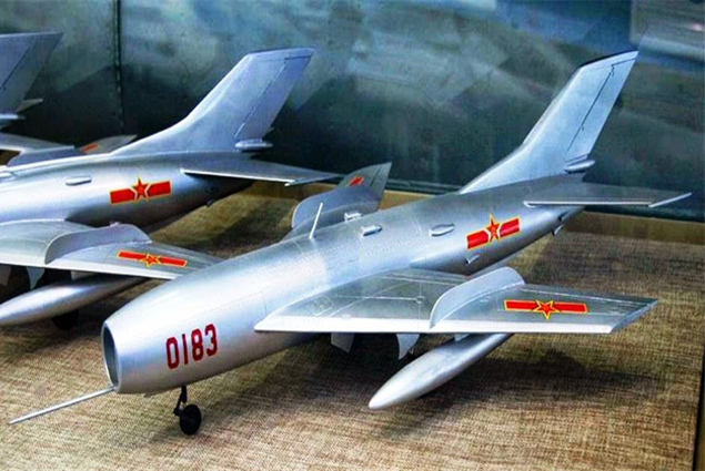 Çin,  J-6 jetlerini drone çevirdi