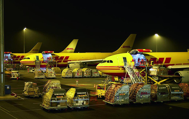 DHL, 1 milyar dozdan fazla aşı taşıdı