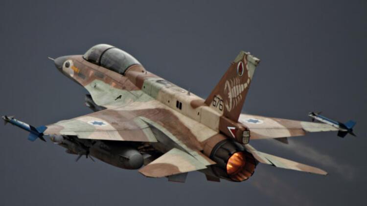 İsrail, Suriye’nin hava savunma tesislerini vurdu