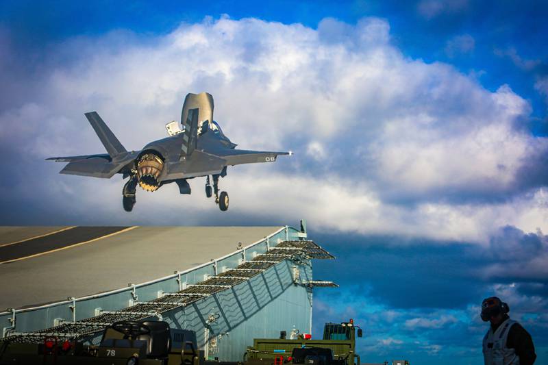 İngiliz F-35B uçağı Akdeniz’e düştü