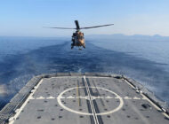 MSB, Cougar helikopteriyle fırkateyne iniş-kalkış eğitimi yaptı