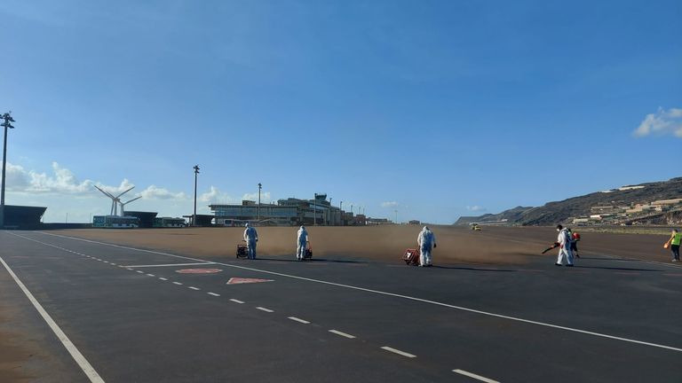 La Palma Havalimanı uçuşlara kapandı