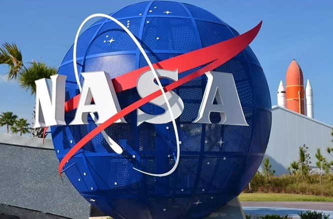 NASA, ay görevini erteledi