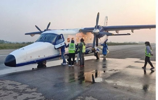 Dornier Do-228 kalkışta üç domuza birden çarptı