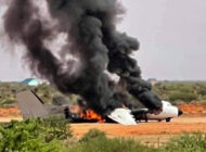 Somali’de nakliye uçağı yandı