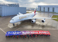 Emirates son üretilen A380’i filosuna kattı