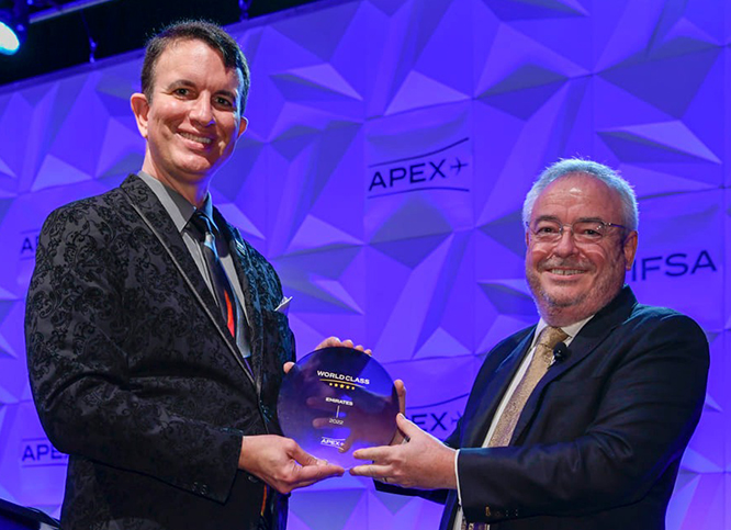 Emirates, “Dünya Çapında Havayolu Seçildi”