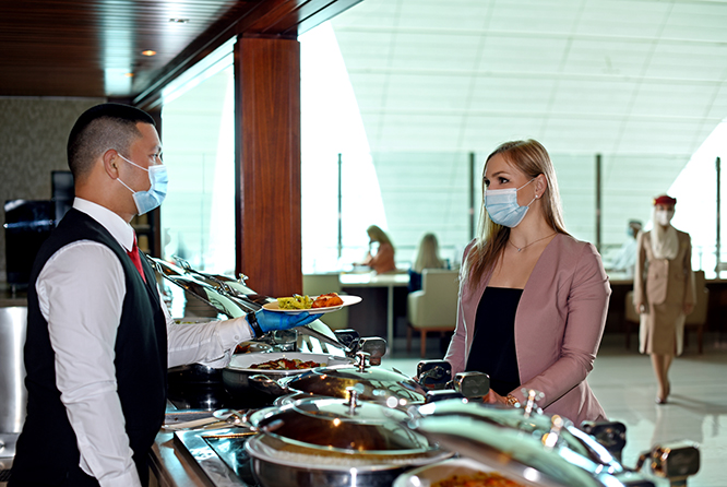 Emirates, 20’den fazla özel havalimanında premium deneyim sunuyor