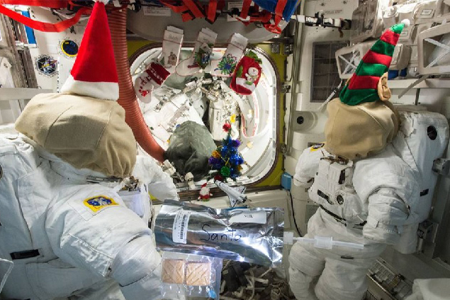 SpaceX, astronotlara noel hediyelerini verdi