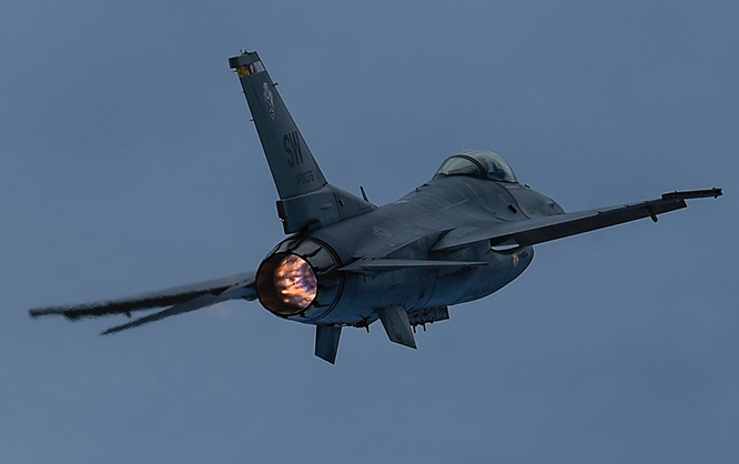 Ukrayna, Avrupa’dan F-16istiyor