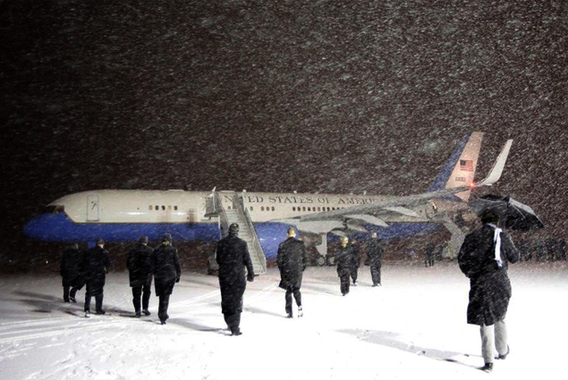 Joe Biden, uçaktan inemedi