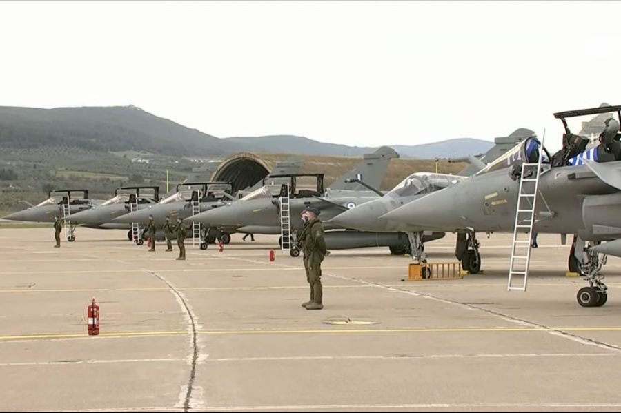 Yunanistan, 6 Rafale uçağını teslim aldı