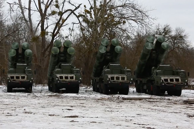 Rusya, Polonya sınırında S-400’leri devreye aldı