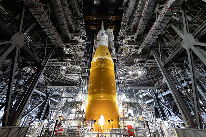 NASA, yeni roketini tanıtt