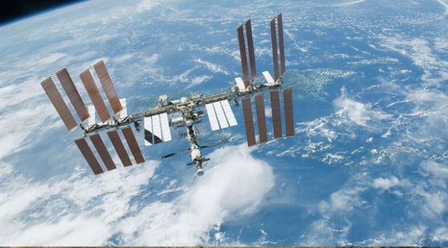 Roskosmos, ISS’nin dünyaya düşeceğini iddia etti