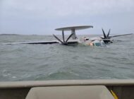 ABD Donanması’nın E-2D Hawkeye uçağı denize düştü