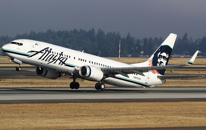 Alaska Havayolları’nın B737-900’ü kalkışta kuyruk sürttü