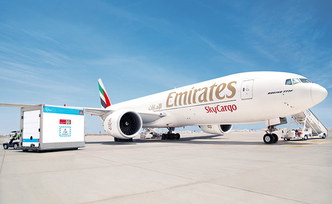 Emirates, 1 milyar doz aşı taşıdı