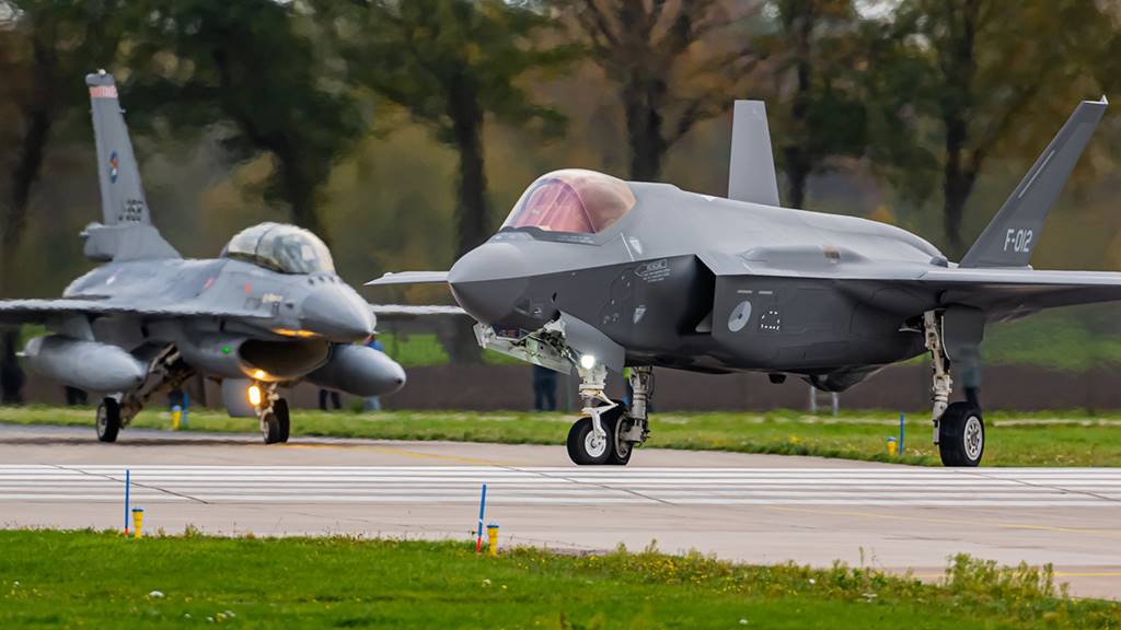 Hollanda F-35’leri NATO görevi için Bulgaristan’da