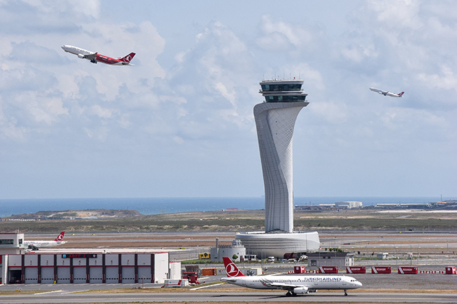 İstanbul Havalimanı’na aynı anda 3 uçak inip kalkacak