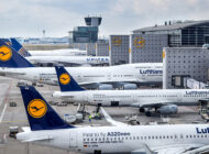 Lufthansa iptallerden dolayı yolcularından özür diledi