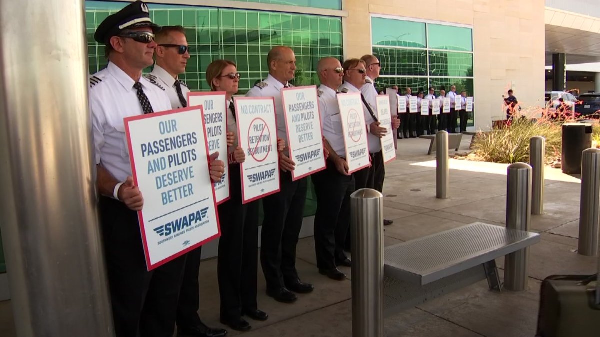 Southwest Airlines pilot ve mürettebatından protesto