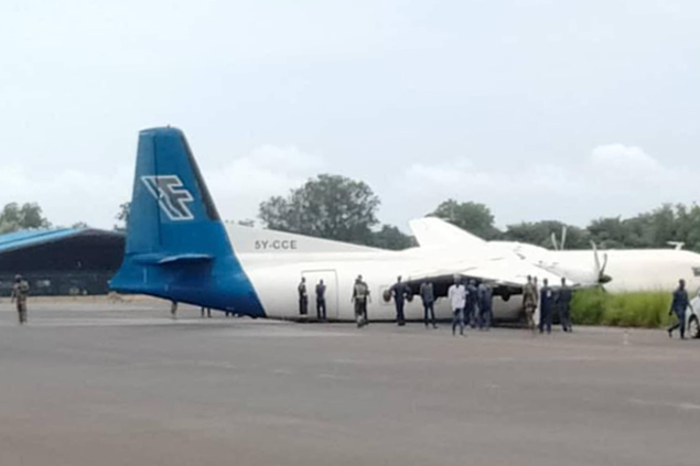 Fokker 27 tipi uçak Güney Sudan’da pistten çıktı