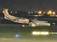 Fildişi Sahili’nde DHC-8 tipi uçak burnu üstüne indi