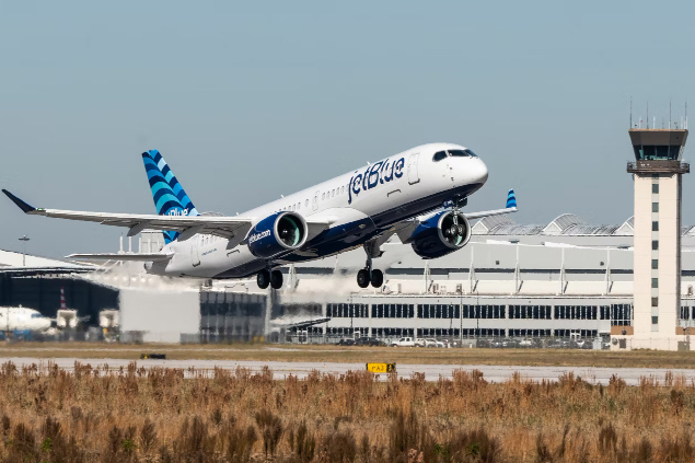 Airbus 220’nci A220 uçağını Jetblue havayoluna teslim etti