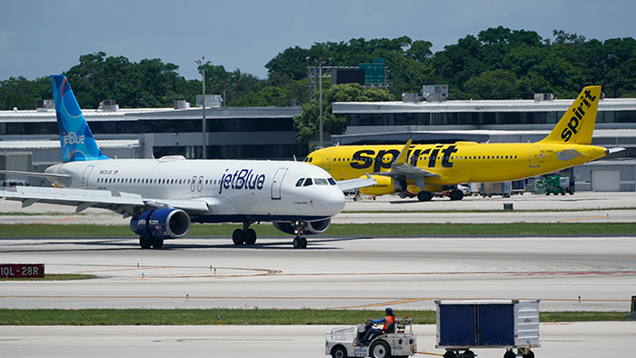 Jetblue, Spirit Airlines’i satın alıyor