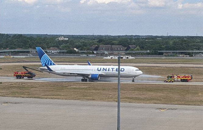 United Airlines’ın B767’si pistte kaldı